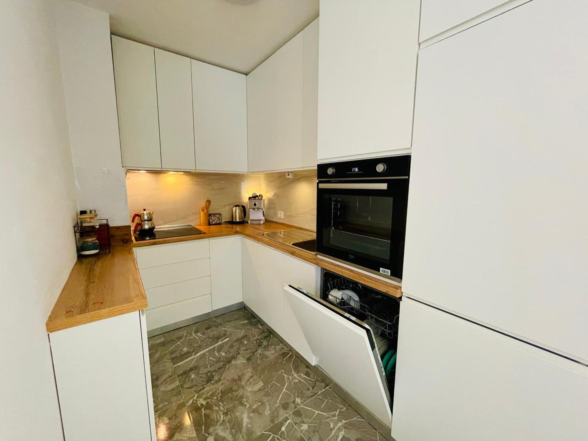 M&E Premium Apartments - San Pietro Durrës Buitenkant foto