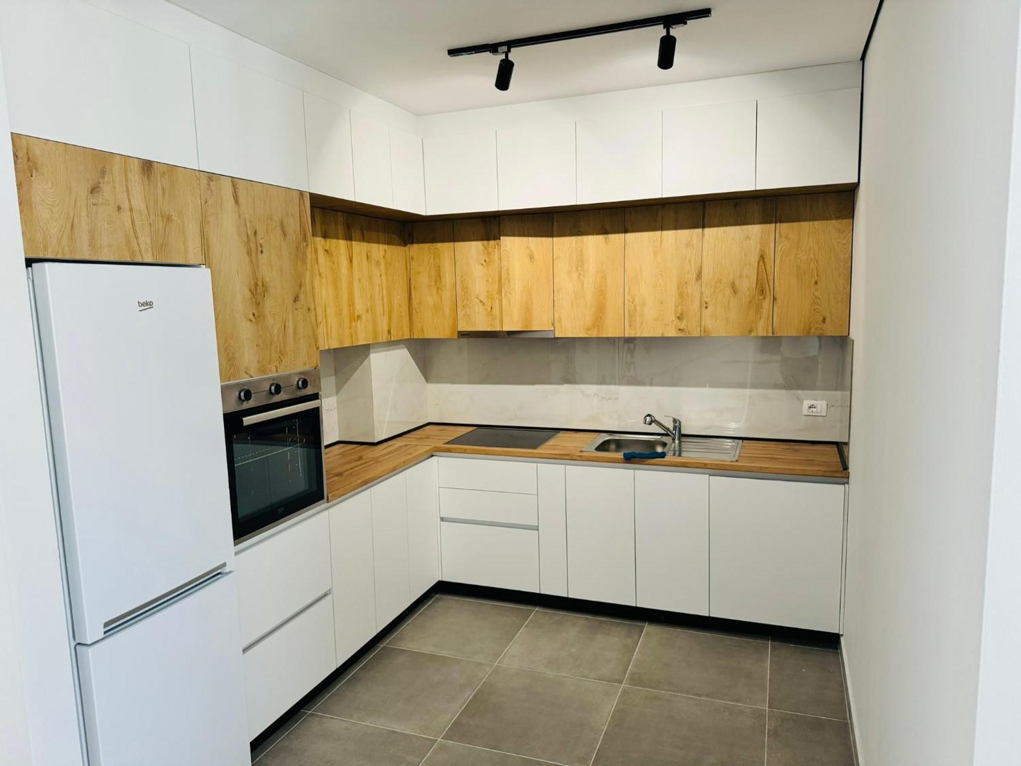 M&E Premium Apartments - San Pietro Durrës Buitenkant foto