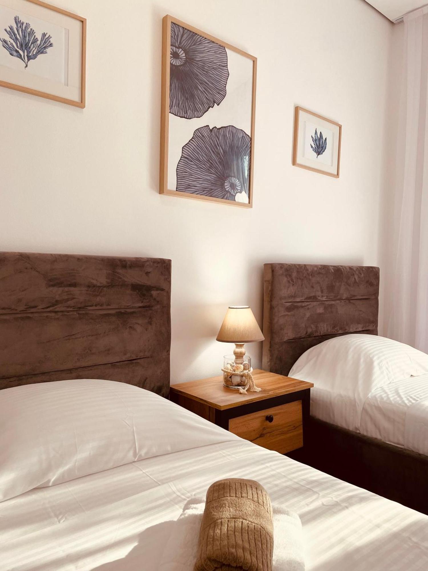 M&E Premium Apartments - San Pietro Durrës Buitenkant foto