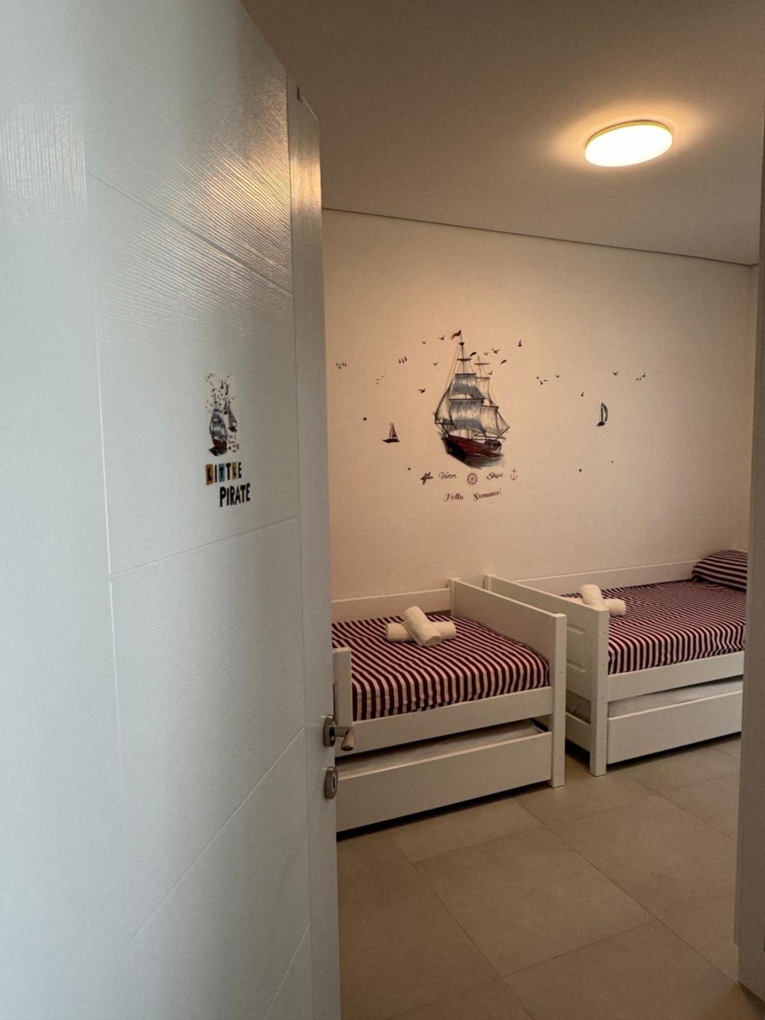 M&E Premium Apartments - San Pietro Durrës Buitenkant foto